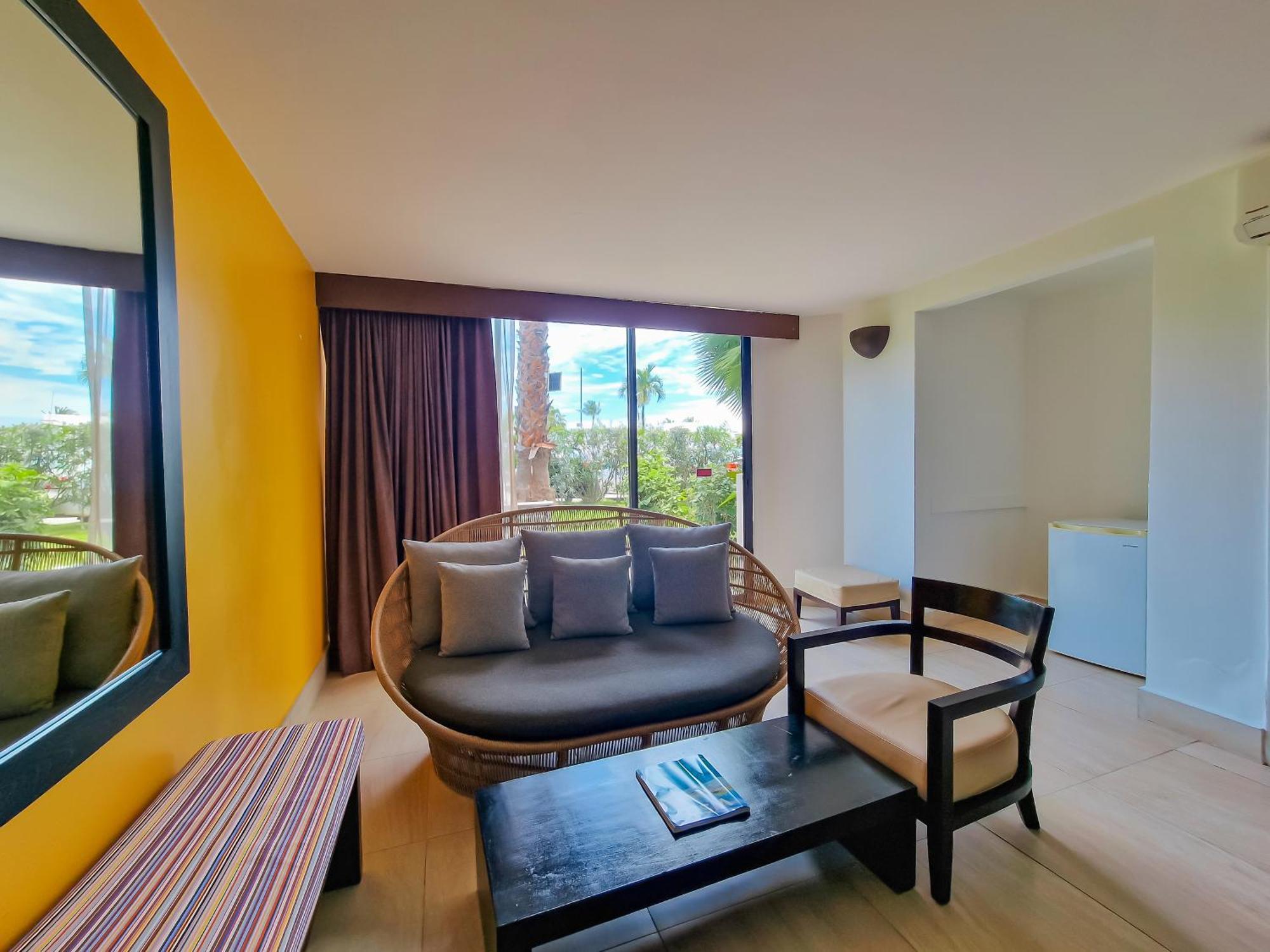 Hommage Hotel & Residences Baie Nettle Bagian luar foto
